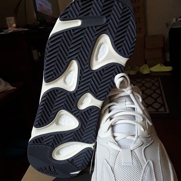 Yeezy 700 Analog - Picture 7 of 9